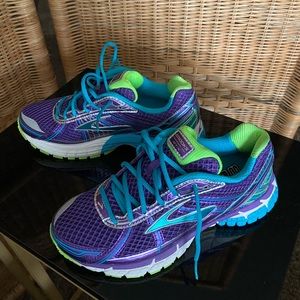 kids brooks adrenaline gts 15